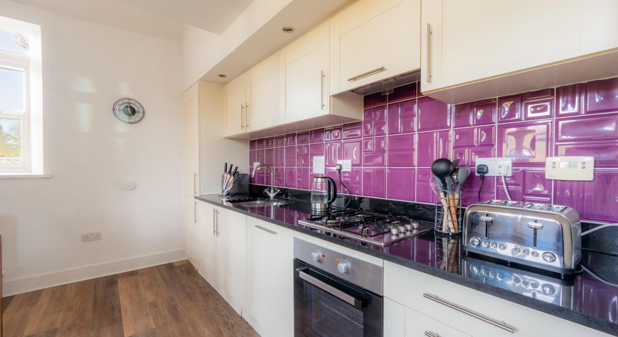 The Caledonian 3 Bedroom Self Catering Apartment In Historic Abbey حصن أوغسطس المظهر الخارجي الصورة